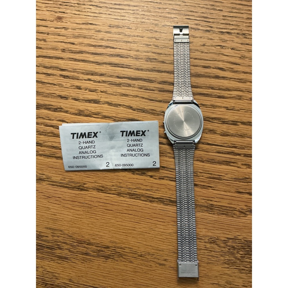 Timex Crono Alarm Digital Watch Silver Tone Stainless Steel Quartz Vintage Retro - Picture 2 of 2